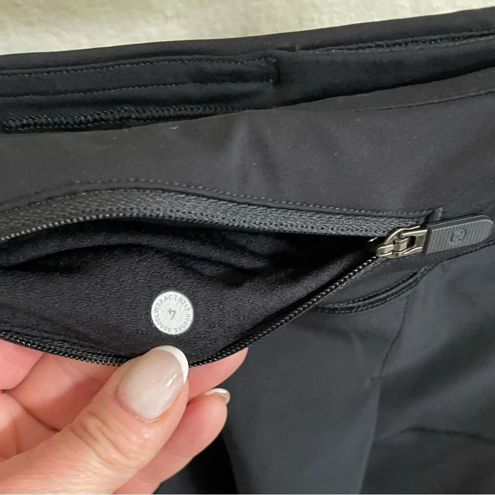 🔥Lululemon Athletica black skort. Size 4. Like new/ barely worn - Picture 3 of 14